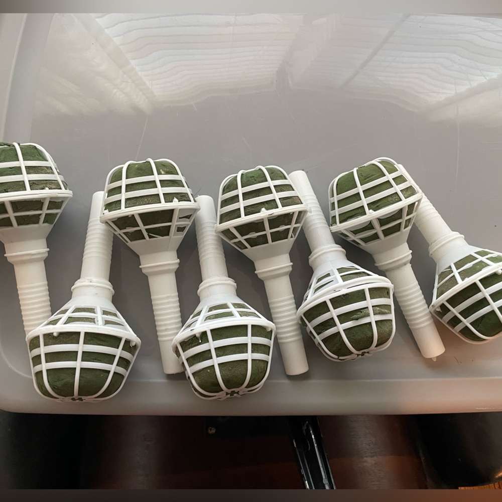 8 White Floral Foam Wedding Bouquet Holders
